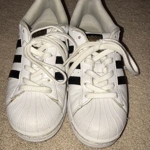 Adidas Superstars!!